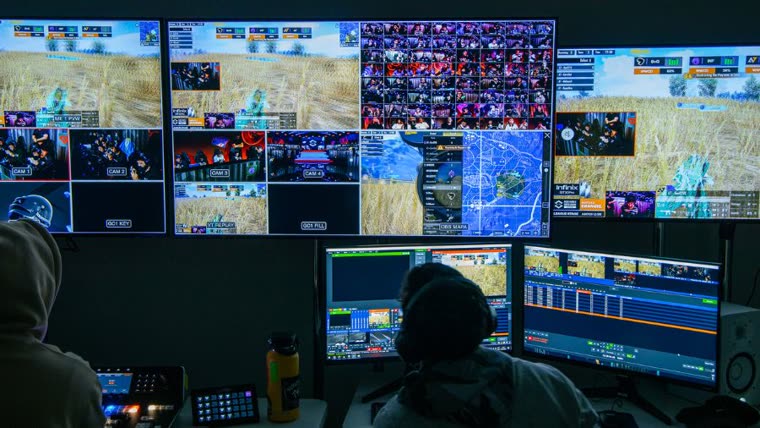 Tradução simultânea em eventos híbridos: como aumentar em +20% a receita com patrocínios